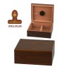 Humidor acabado nogal con divisor y humidificador.