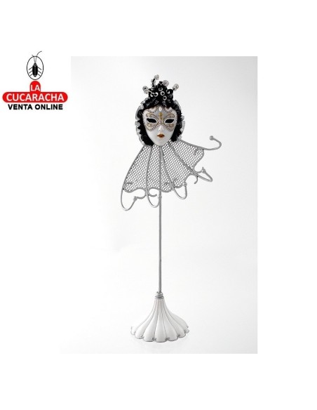 Joyero cuelga pendientes con máscara blanco y negro.